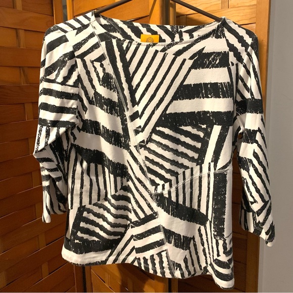 Medium Ruby Rd Abstract Line Blouse - Picture 1 of 5